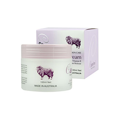 ครีมบำรุงผิว Careline Lanolin Cream with Grape Seed Oil & Vitanmin E 100ml